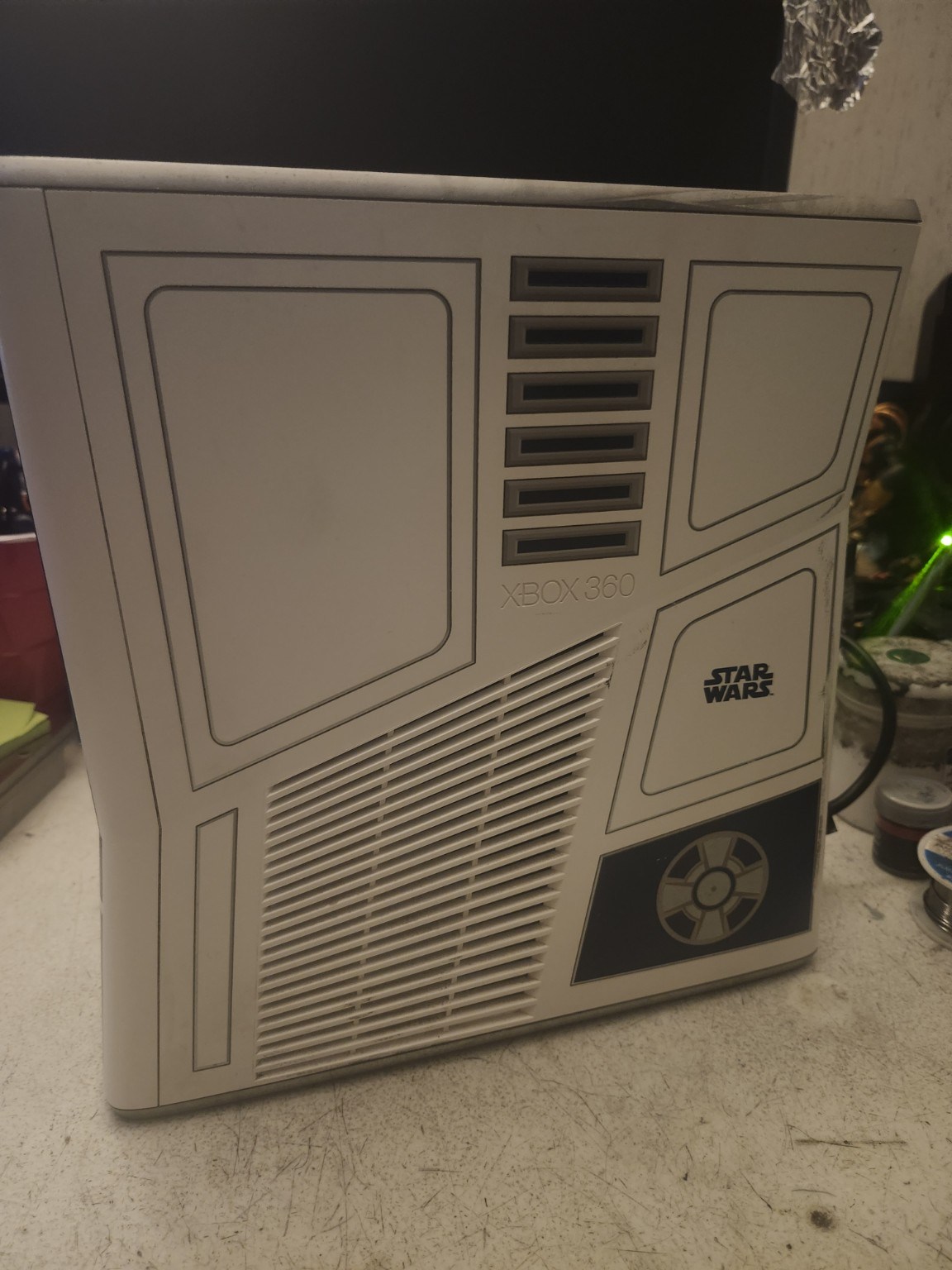 Actual Xbox 360 Star Wars R2-D2 Edition powered-on front view