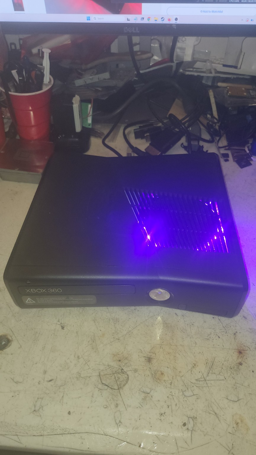 Xbox 360 Slim 2TB purple lighting photo 5