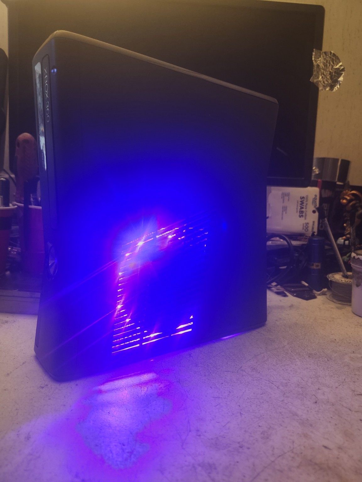 Xbox 360 Slim 2TB purple lighting photo 12